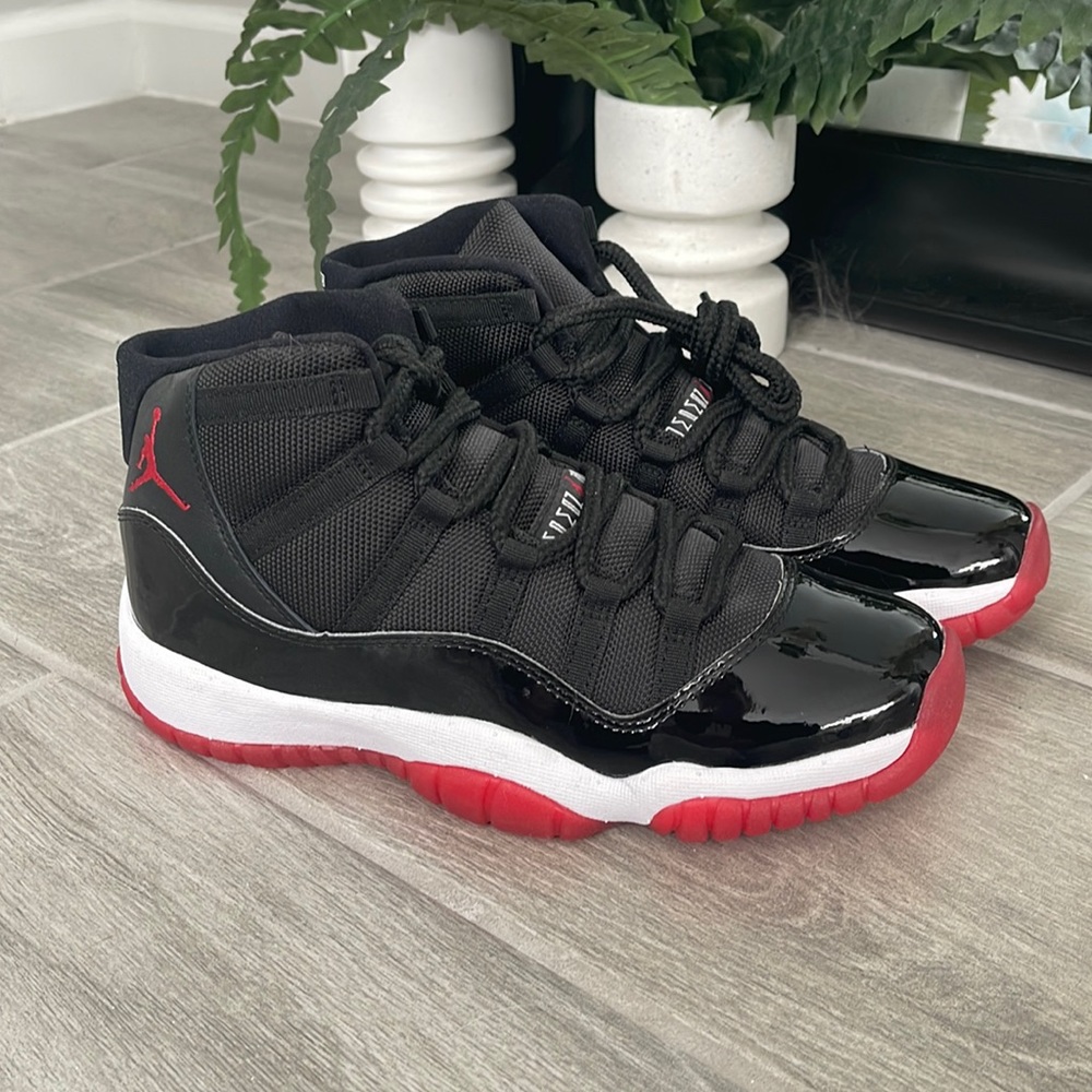 Bred Jordan 11